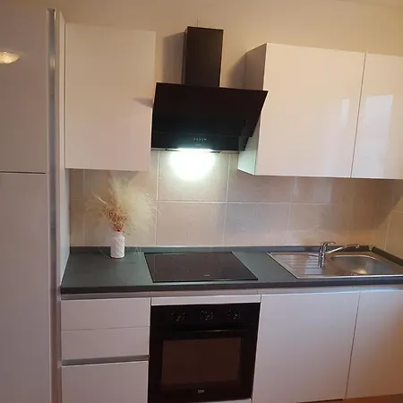 By The Sea - Perna, Peljesac - 4545 * Кучиште