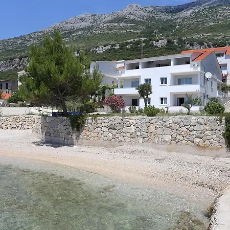 Apartment By The Sea - Perna, Peljesac - 4545