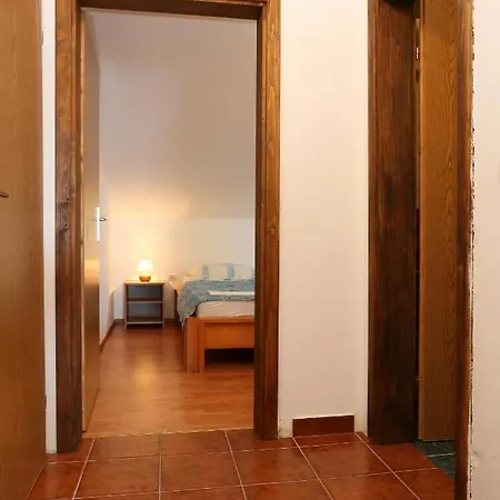 By The Sea - Perna, Peljesac - 4545 アパート