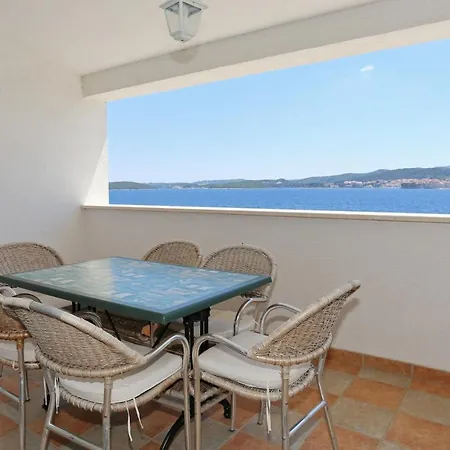 Apartment By The Sea - Perna, Peljesac - 4545 *