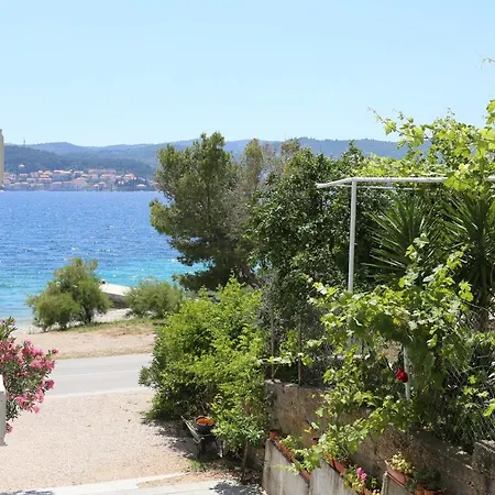 Apartment By The Sea - Perna, Peljesac - 4545 Kuciste