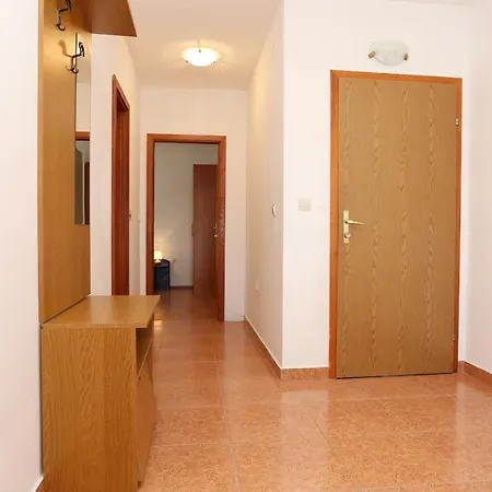 Apartment By The Sea - Perna, Peljesac - 4545 Kuciste