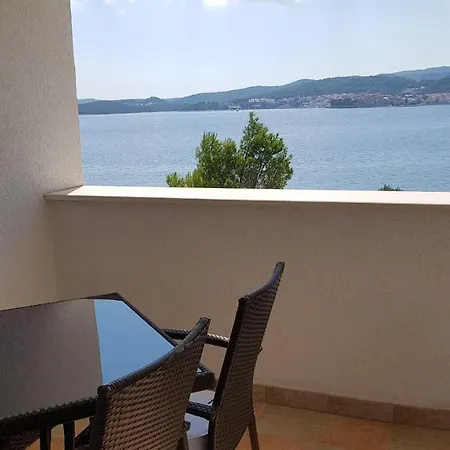 Apartment By The Sea - Perna, Peljesac - 4545 Kuciste