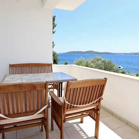 By The Sea - Perna, Peljesac - 4545 アパート *
